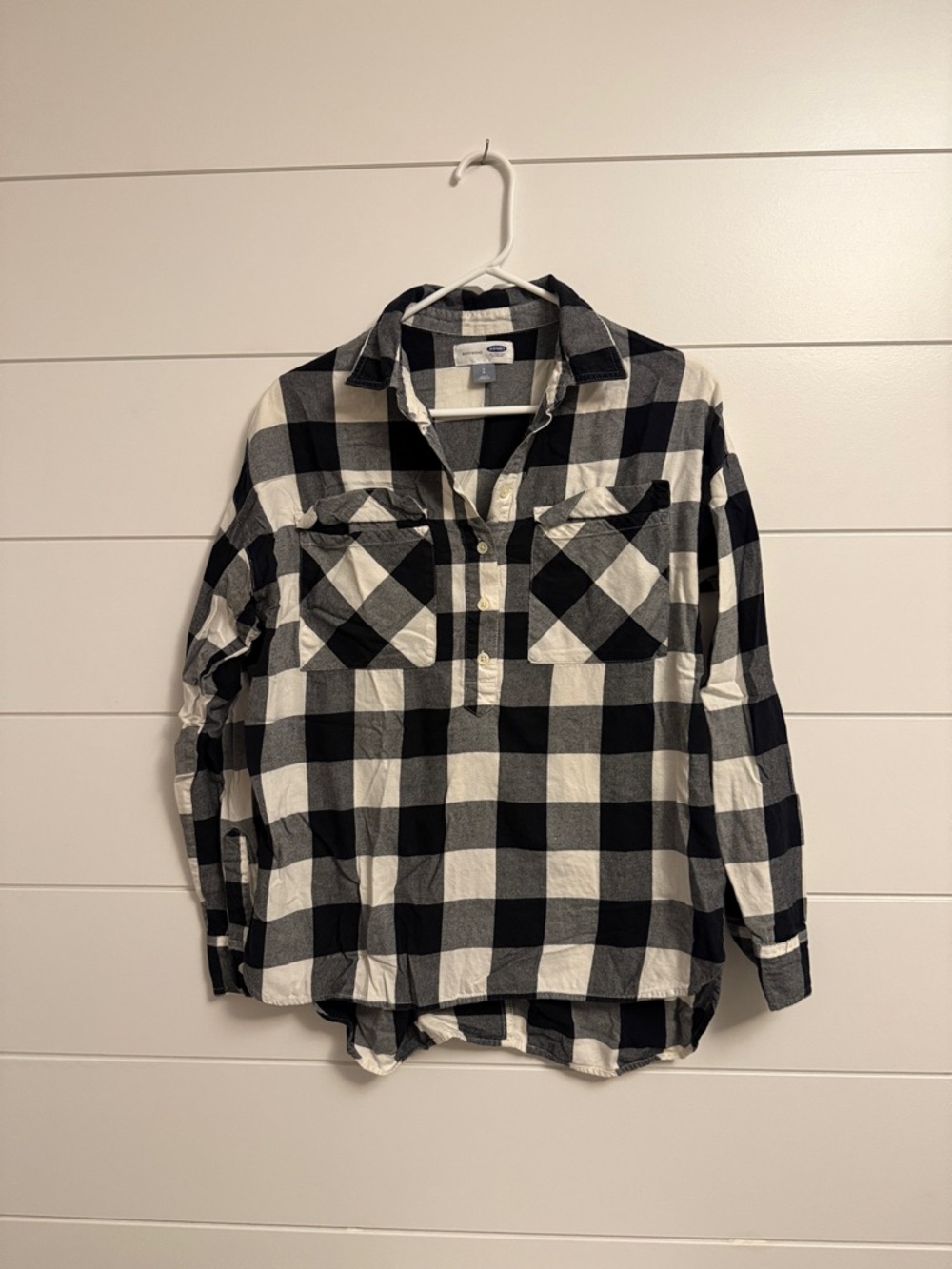 Old Navy Black and White Buffalo Plaid Button-Down Shirt